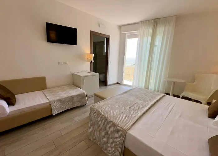 Hotel Nizza Frontemare Superior 3 Stelle