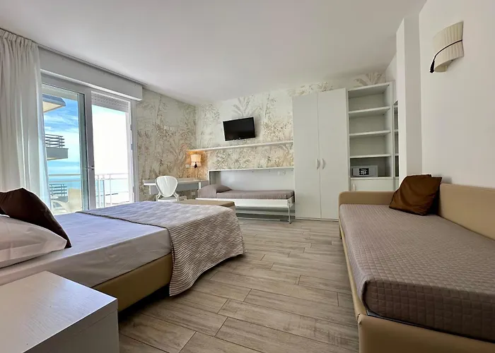 Hotel Nizza Frontemare Superior 3 Stelle