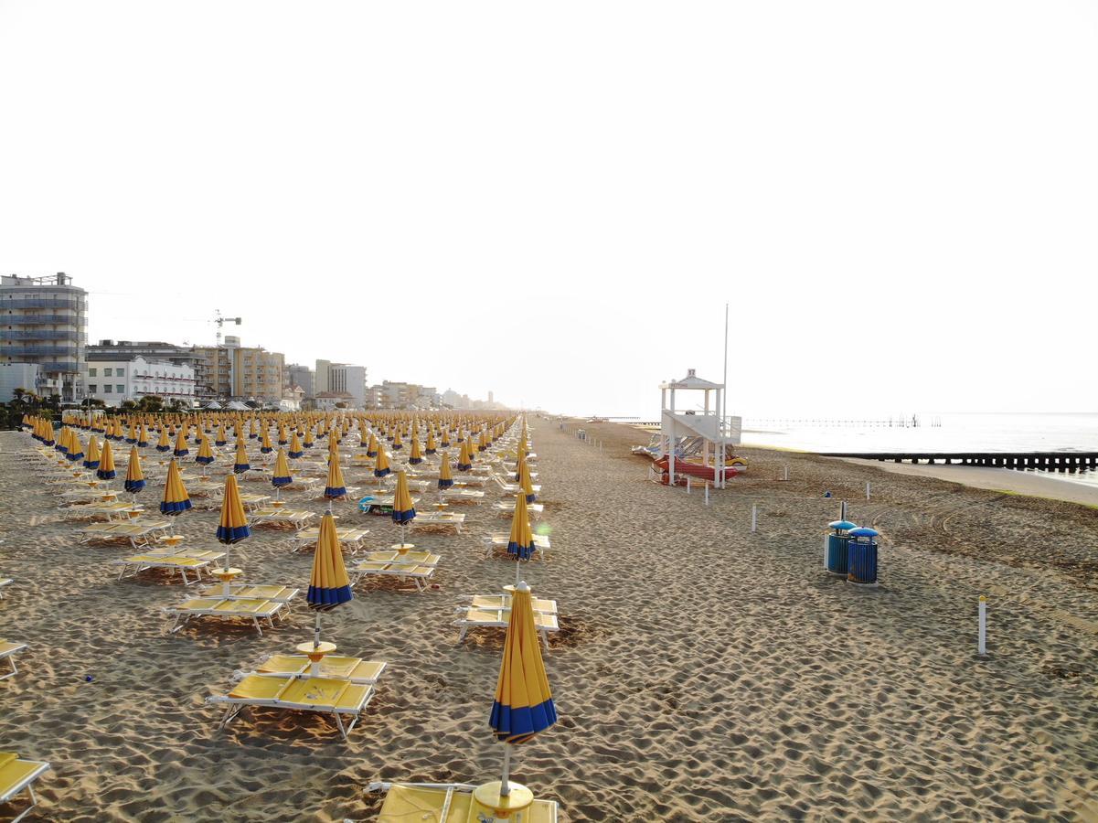 Hotel Nizza Frontemare Superior 3 Stelle